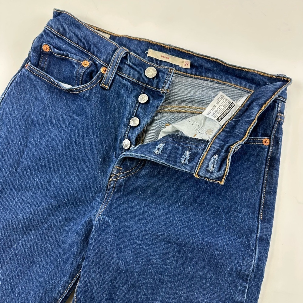 Levis ICON fit Wedgie Lifes Work Dark Wash womens ankle jeans 27 x 27 - Picture 12 of 15